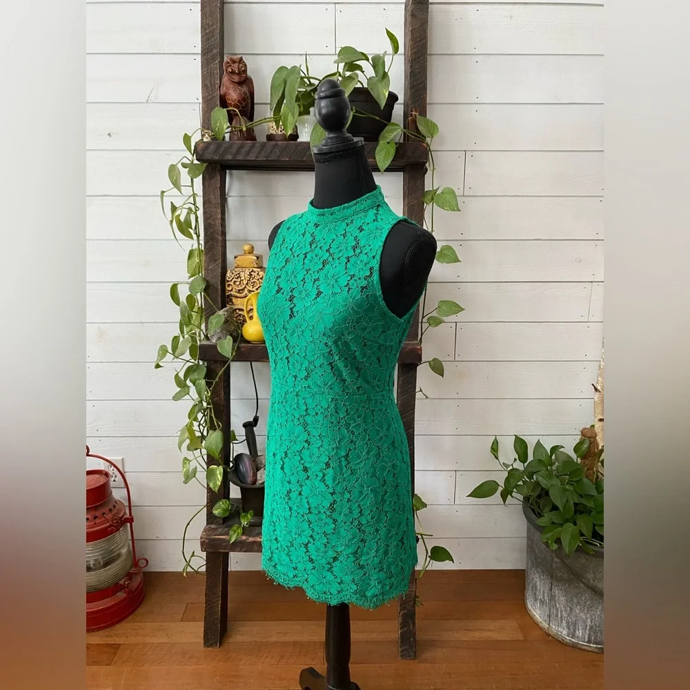 Lulus: Women’s Grass Green Lace Dress Size Medium